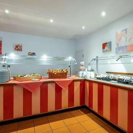 Quick Dresden West מלון