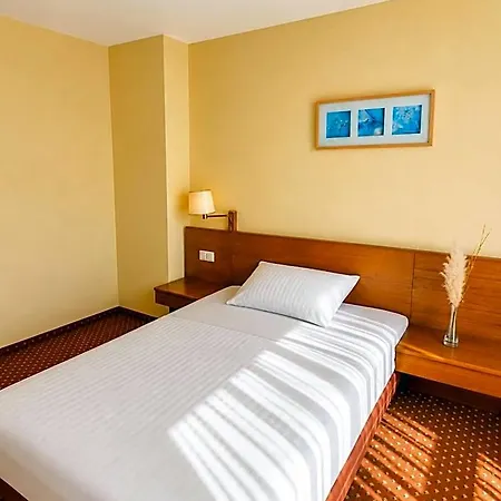 Hotel Quick Dresden 24h Self Check-in 3*