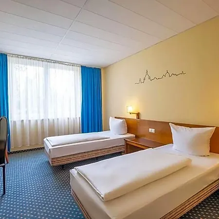 Quick Dresden 24h Self Check-in Hotel 3*